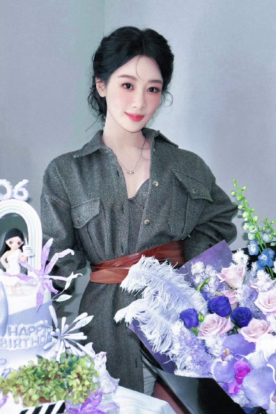 杨紫[超话]yz 电影猎毒杨紫 yz 杨紫骆佳每个角色都是她身上独特的符号，也是