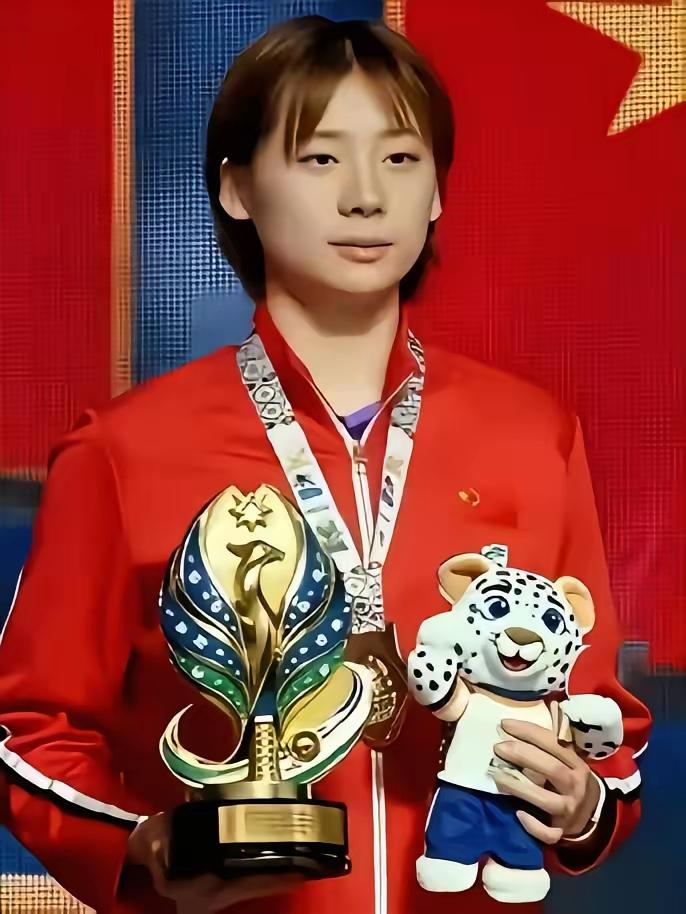 公正评价陈熠亚锦赛夺冠！实力十运气！陈熠亚锦赛夺冠后，引发一些不同的声音，赞扬者