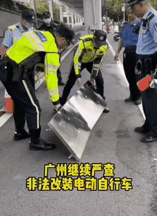 对待底层骑电动车的人可谓是做到零容忍啊！这认真的程度没有半点水分，认真到了电动车