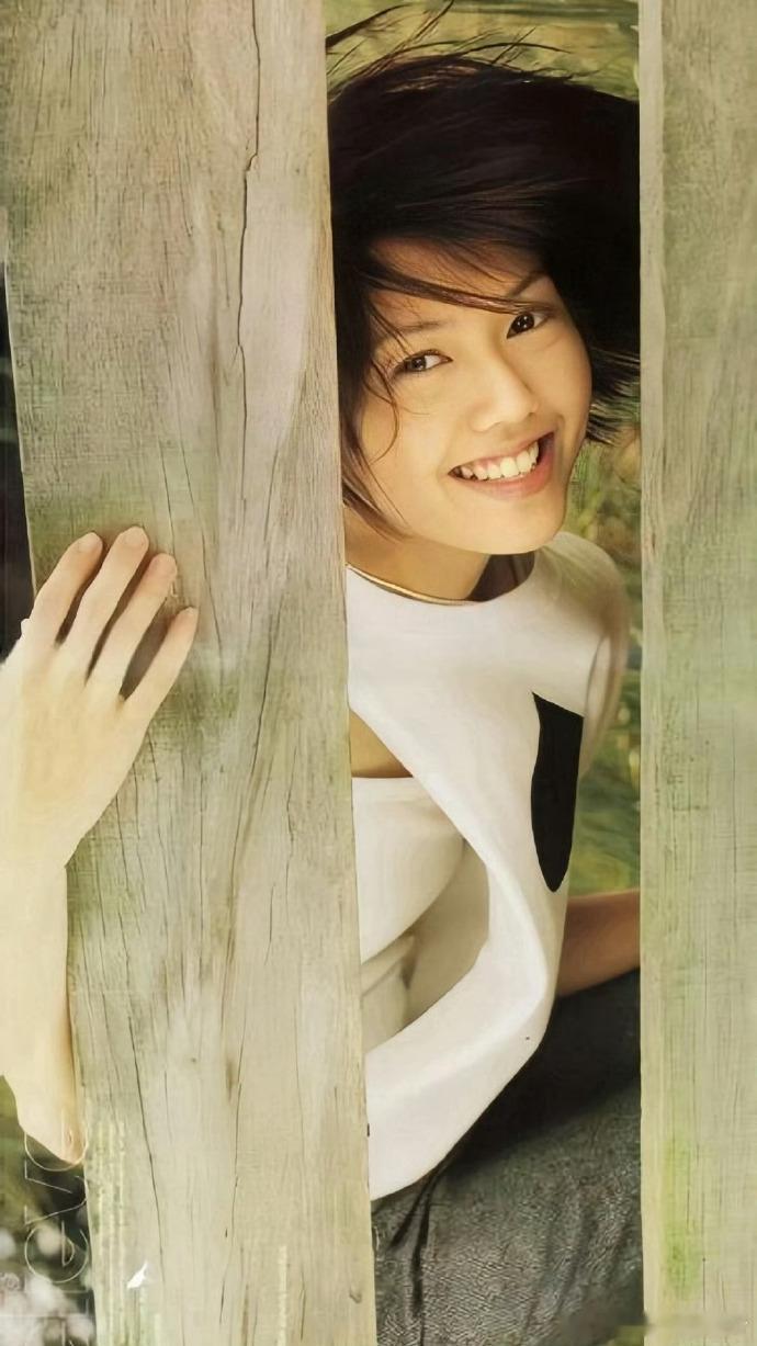 2000年孙燕姿《我要的幸福》专辑内页 