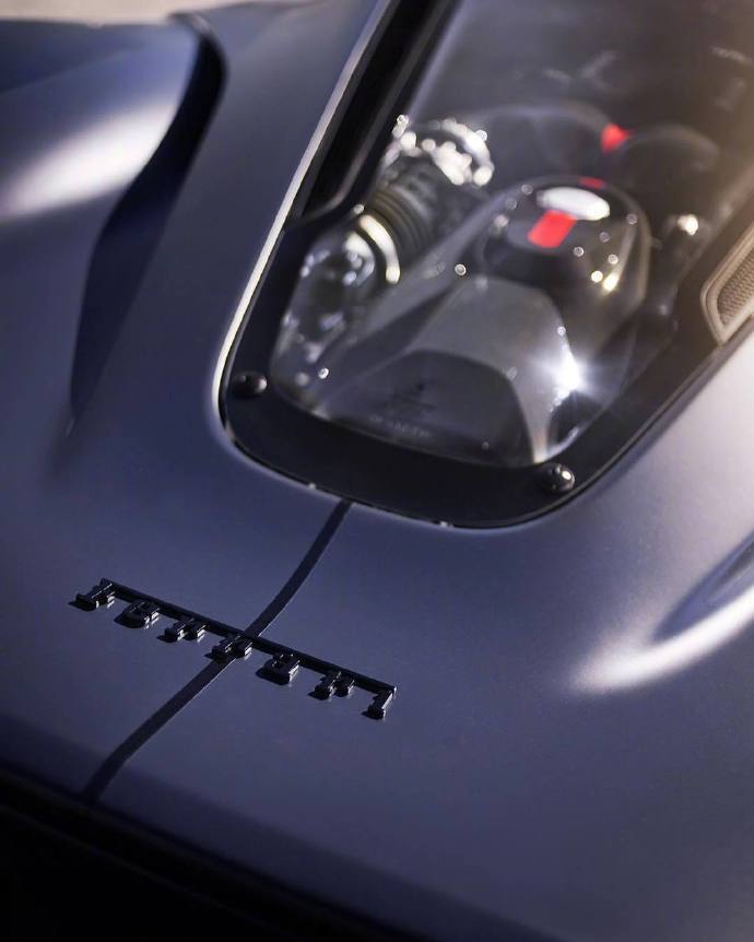 一枚哑光蓝辣马！ ​​​