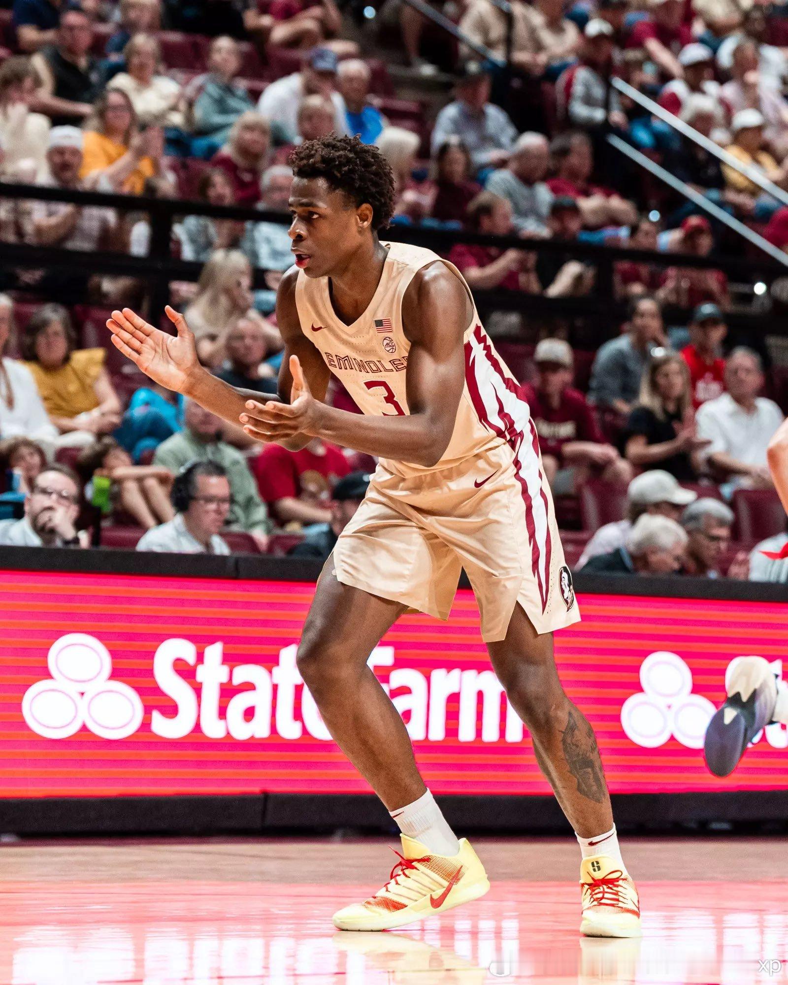 佛罗里达州立法国前锋Thomas Bassong申请转校，拥有203公分身高，2