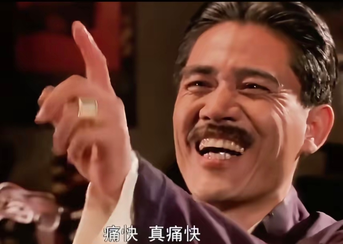 有的人啊，盖了那么多楼，最后自己住集体宿舍
