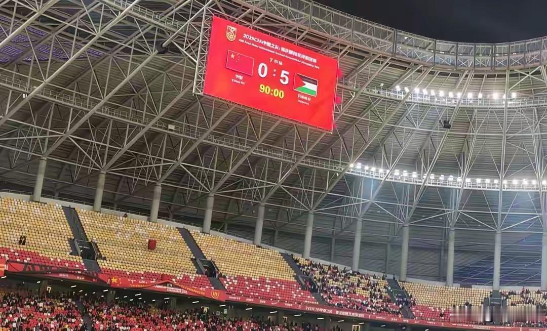 足坛“送温暖大队”，真是名副其实！

       真搞不懂国际足坛还留着这样的