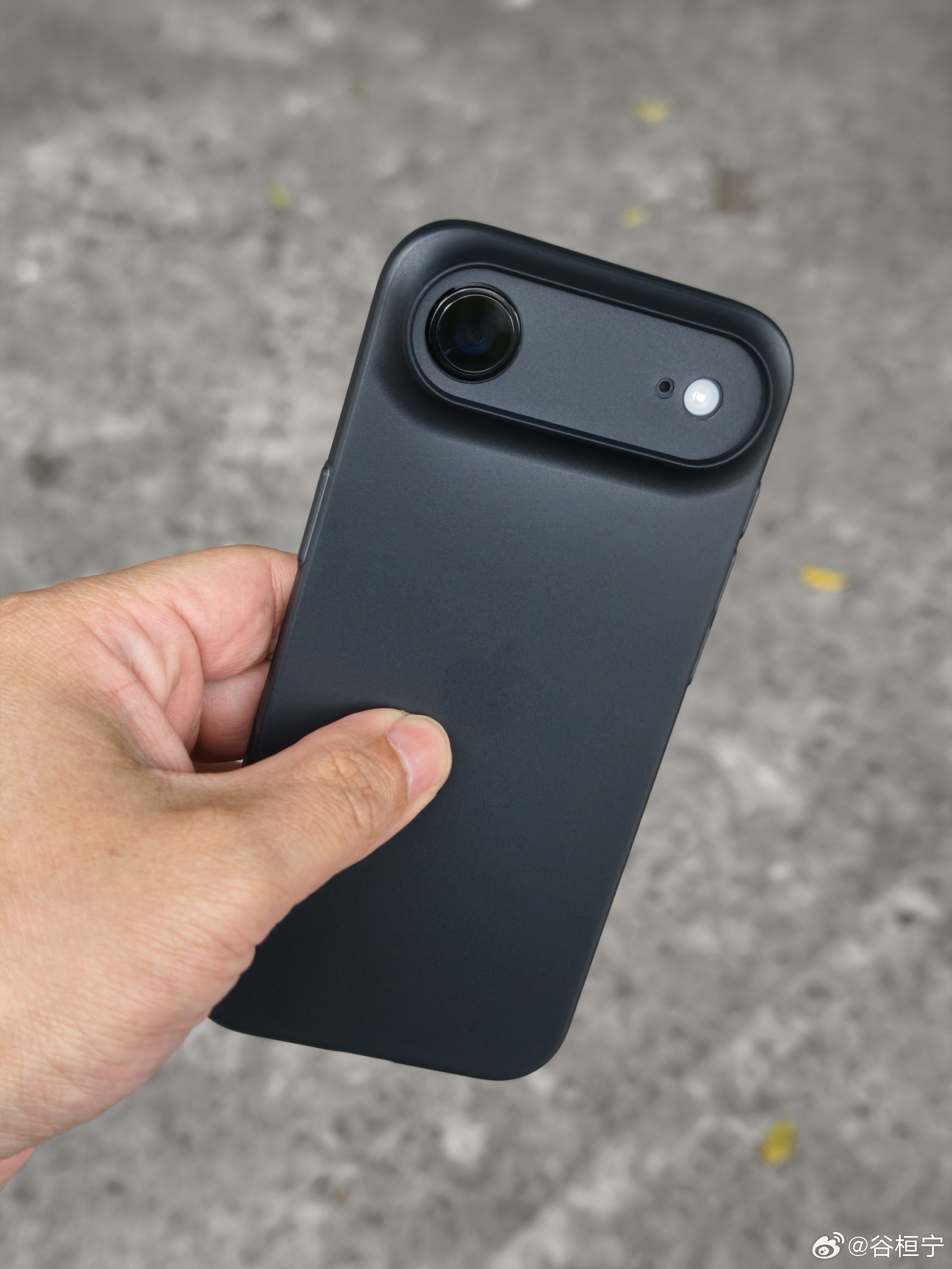 天气逐渐炎热，用iPhone air的朋友们你们还好吗