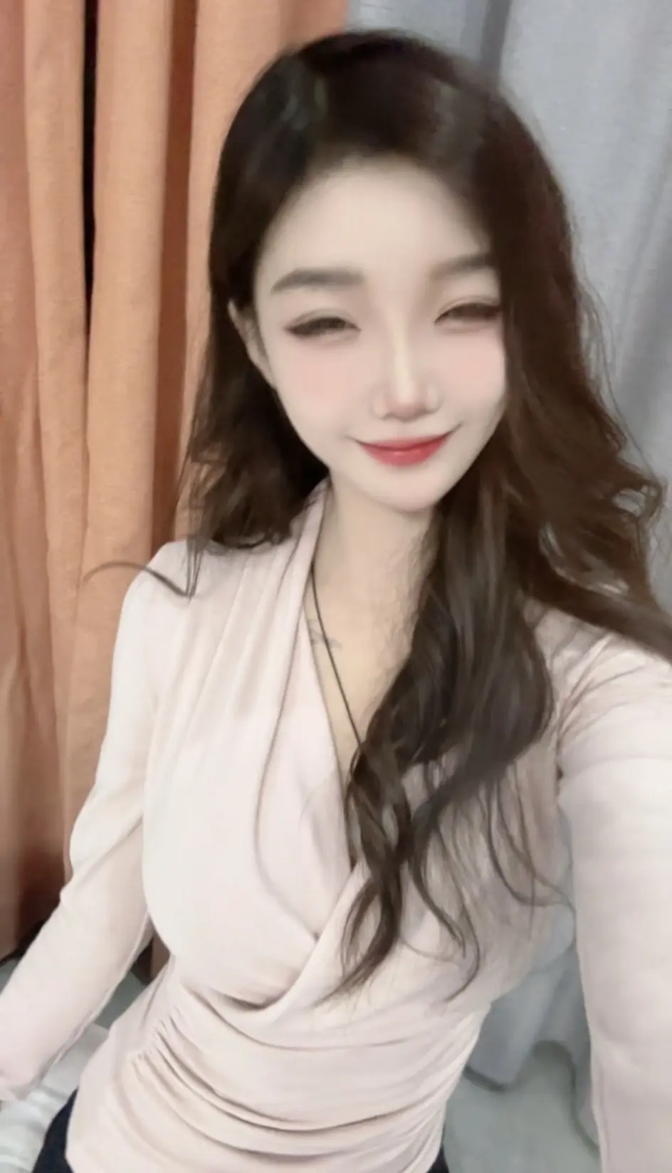 突然出现