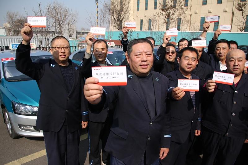 正史上的杨丽华到底是个怎样的人? 正史上的杨丽华，一生显赫却充满悲苦。她是隋文帝