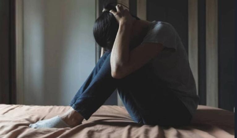 马来西亚49岁华人单亲母亲罗惠雯，去年6月遭人迷奸，3小时内多次被性侵。事后当地