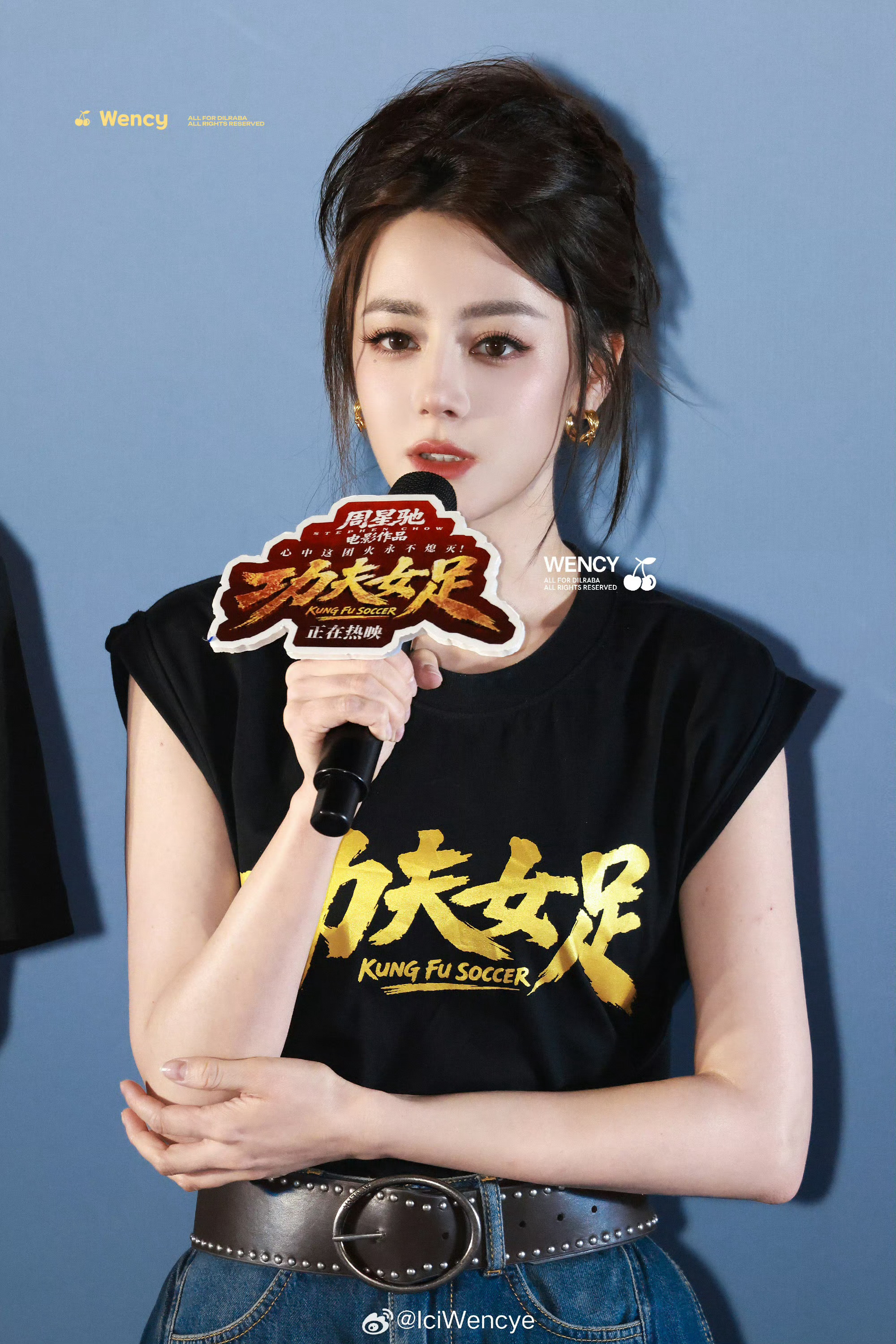 大美女晒黑了也好看！迪丽热巴情商高，而且说话特别有涵养让人听了特别舒服迪丽热巴回