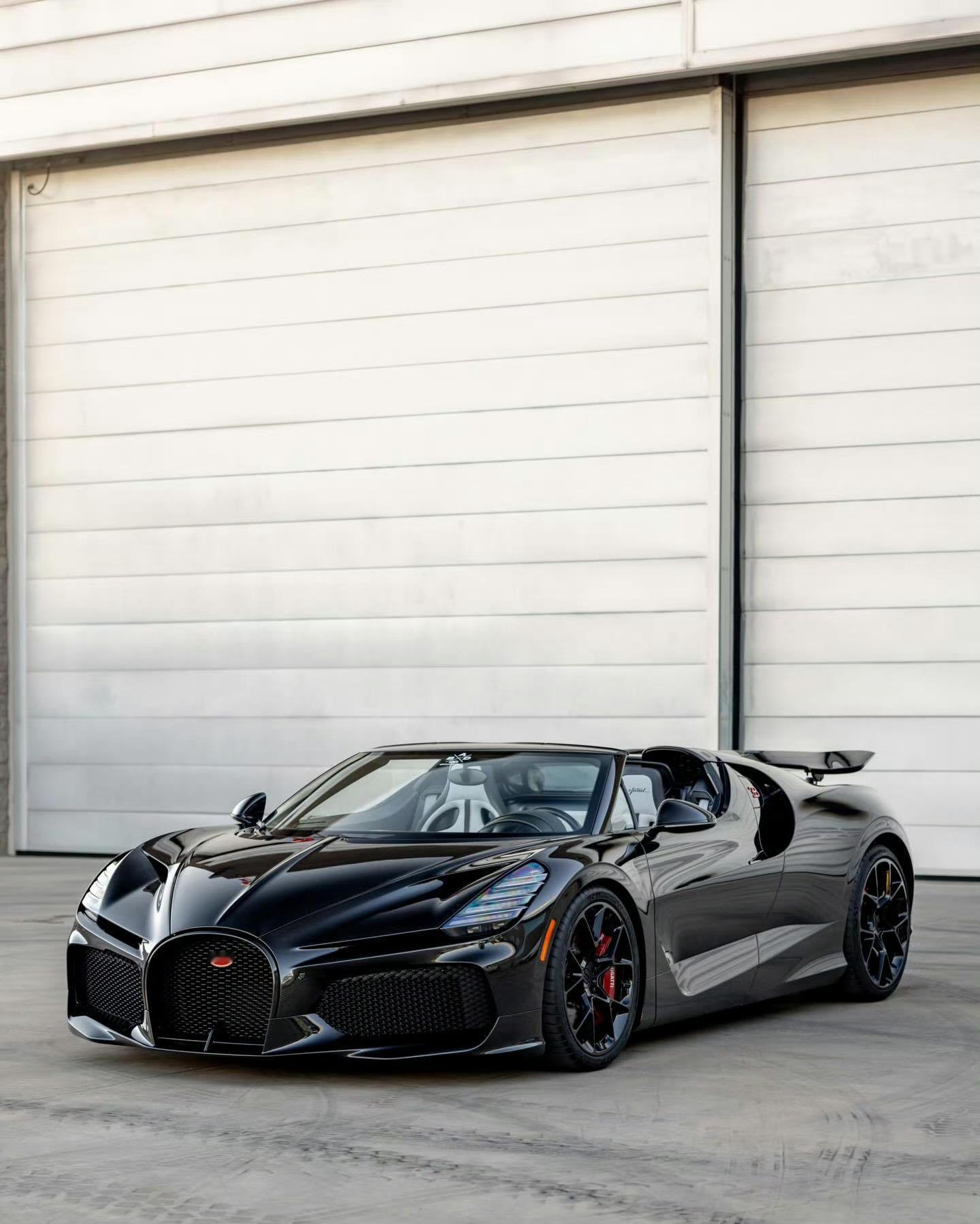 布加迪 W16 Mistral 