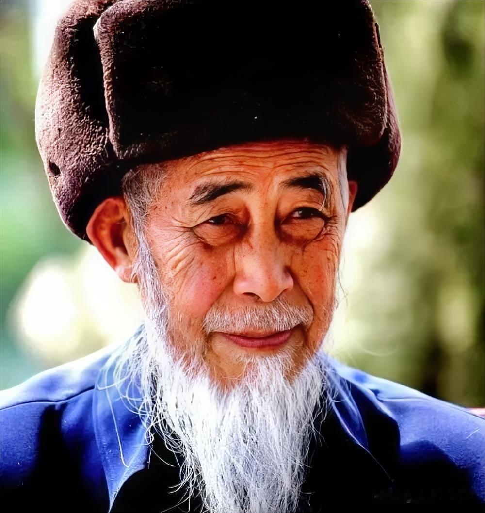 这位头条网友的文章居然点赞到了三万赞！我看了好几遍，他写出了感人肺腑的现实，写的