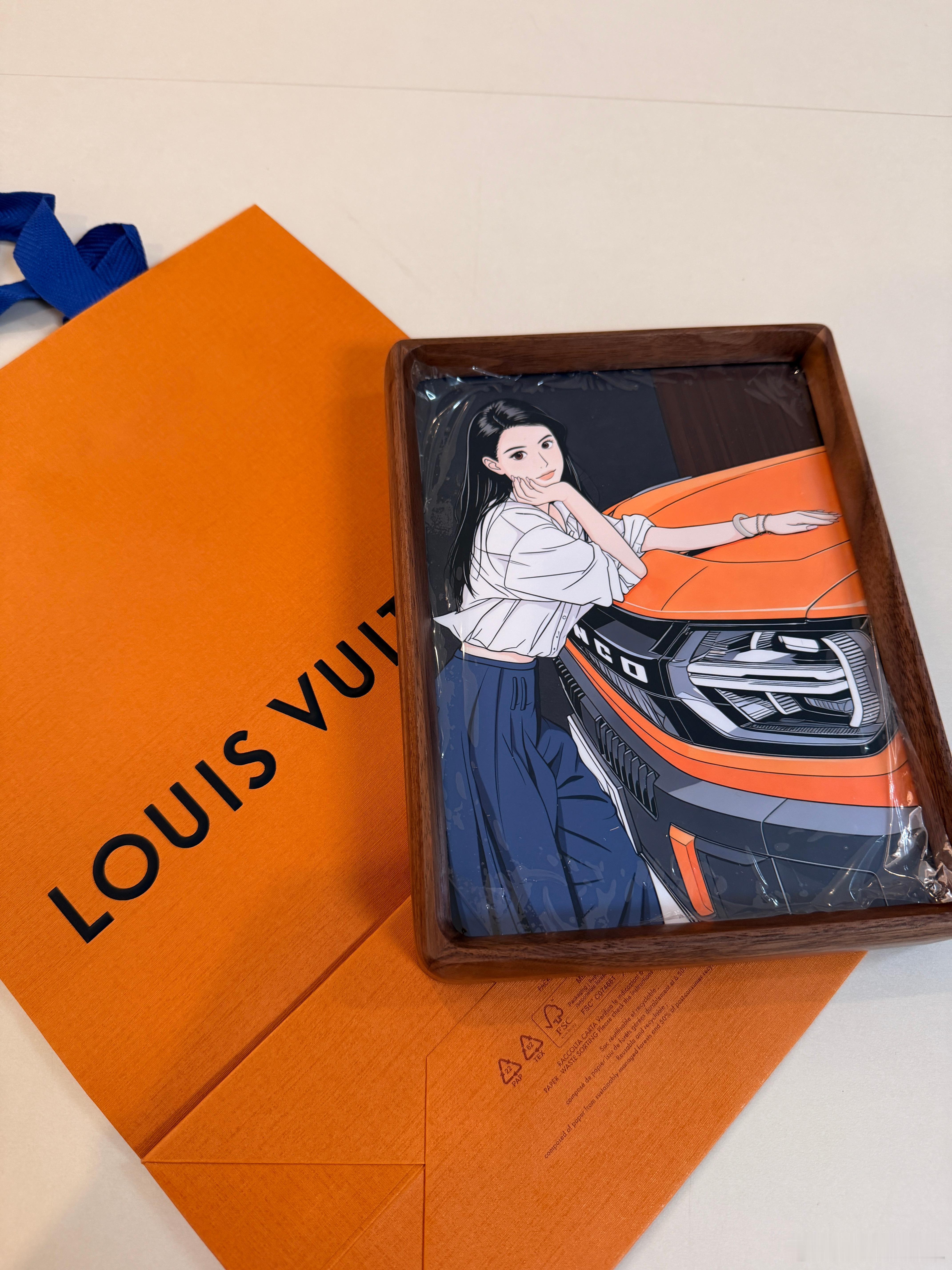 LV手绘师给我画的画儿～是不是画的贼好！！！！喜欢😍 