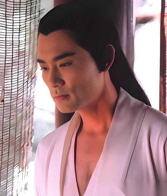 有网友留言评论65岁的老演员赵文瑄：长得帅有什么用？还不是单身，帅气多金的男朋友