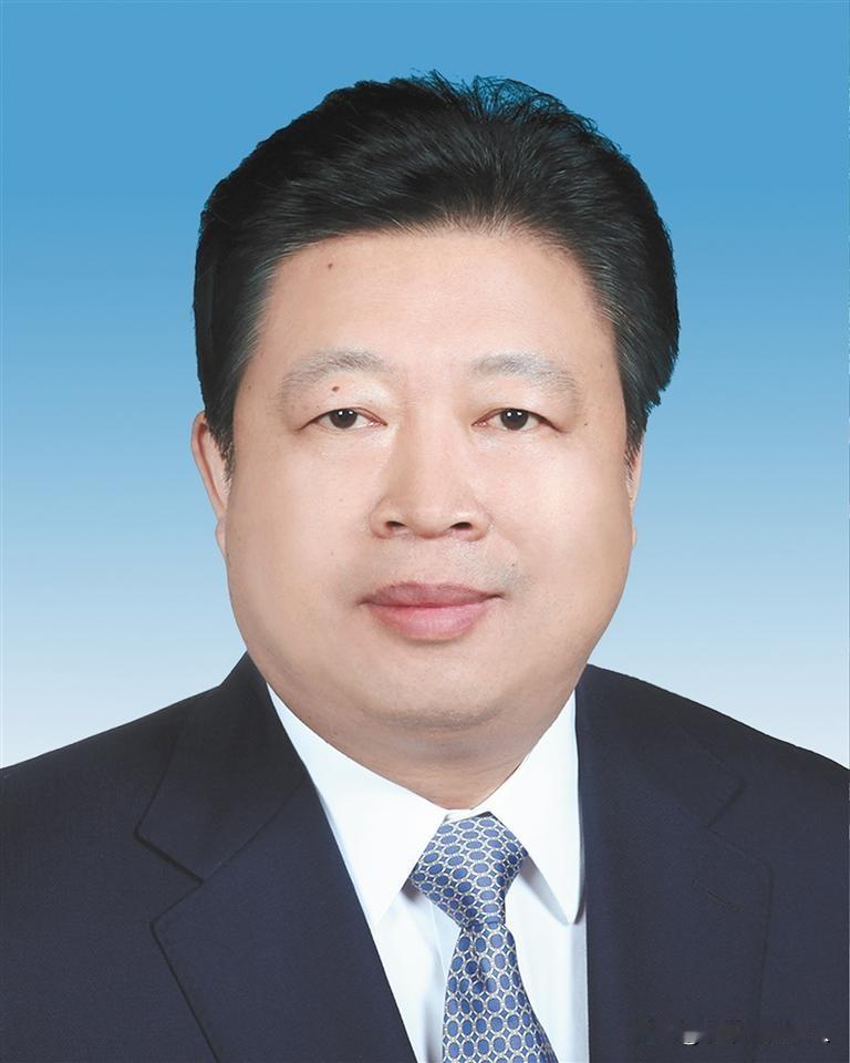打死我也想不通，一个常年接受良好教育的人，不信马列信“鬼神”，不信真理信“大师”