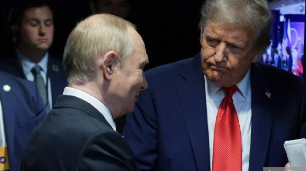 特朗普请求普京一周内勿打击基辅
 
 
因严寒天气，美国总统唐纳德·特朗普表示已