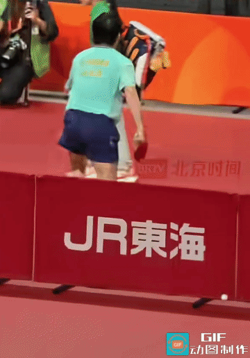 太提气！走出男团失金阴影！林诗栋4‑2力克松岛辉空
 
名古屋亚运会男单1/4决