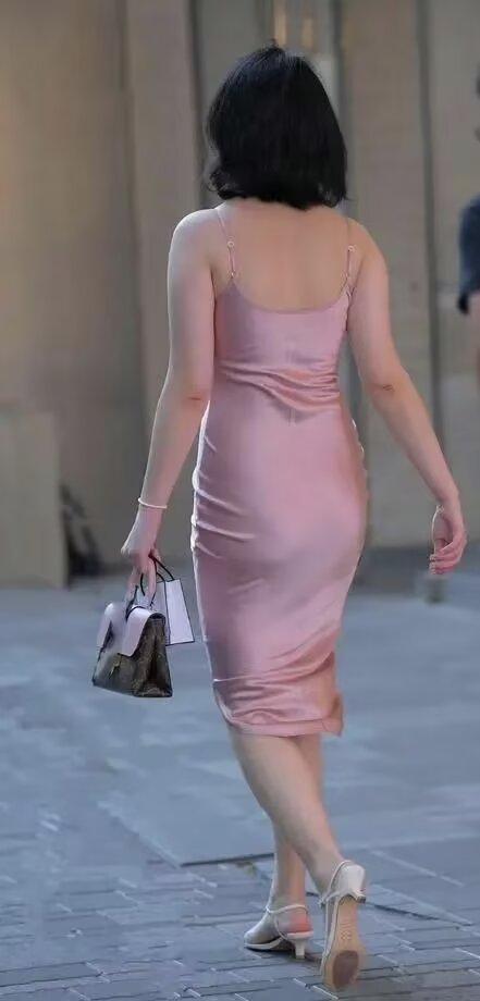 女人应该把自己收拾好，让男人能带出门；把家里收拾好，让男人都想回家；把孩子收拾好