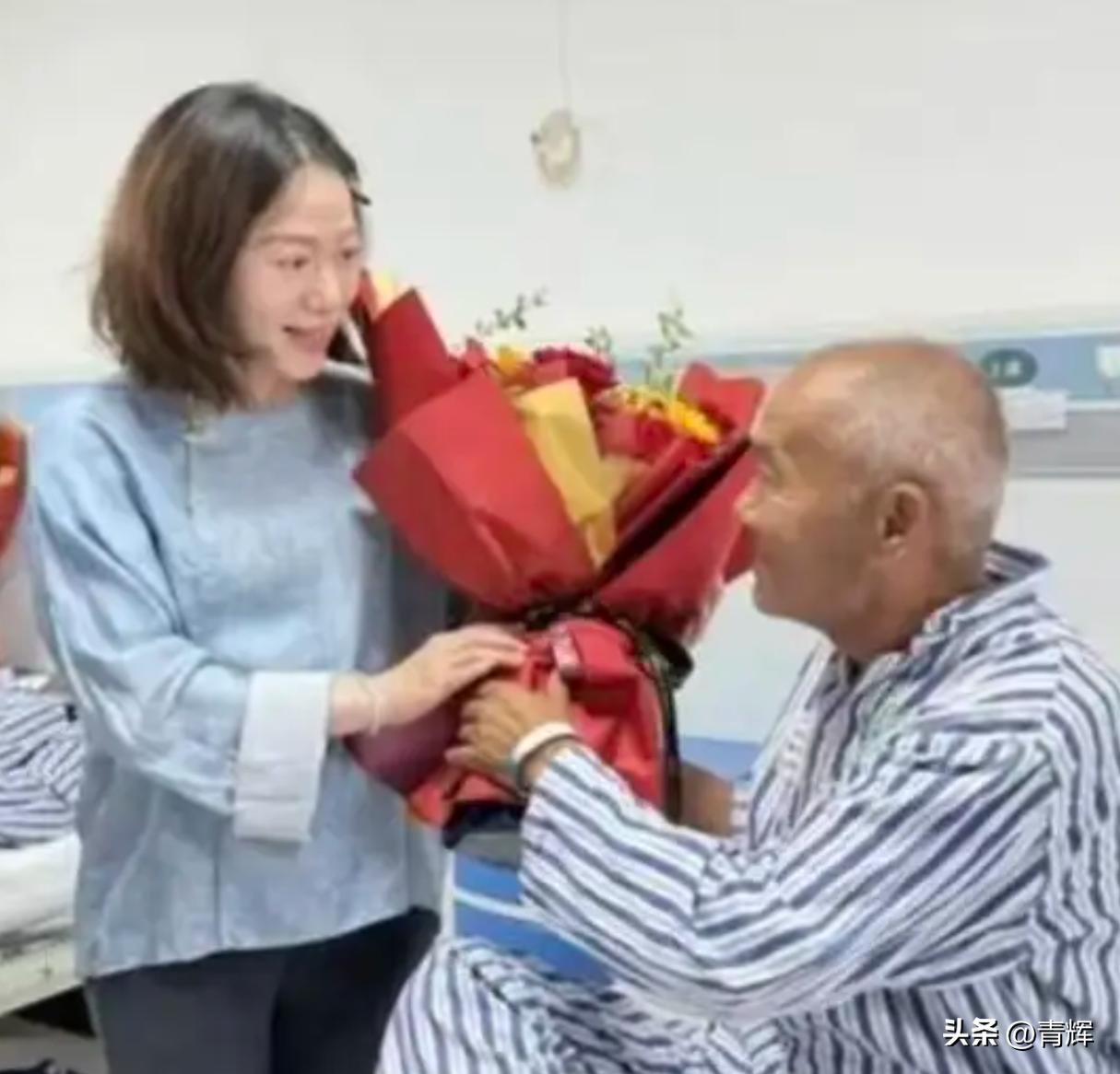 事业才刚开始！杨振宁遗孀翁帆赴新疆喀什看望老兵，官方身份曝光
近期杨振宁先生的遗