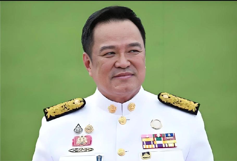 泰国传来消息
12月24日，泰国的看守总理阿努廷突然说，他要代表自豪泰党，再去竞