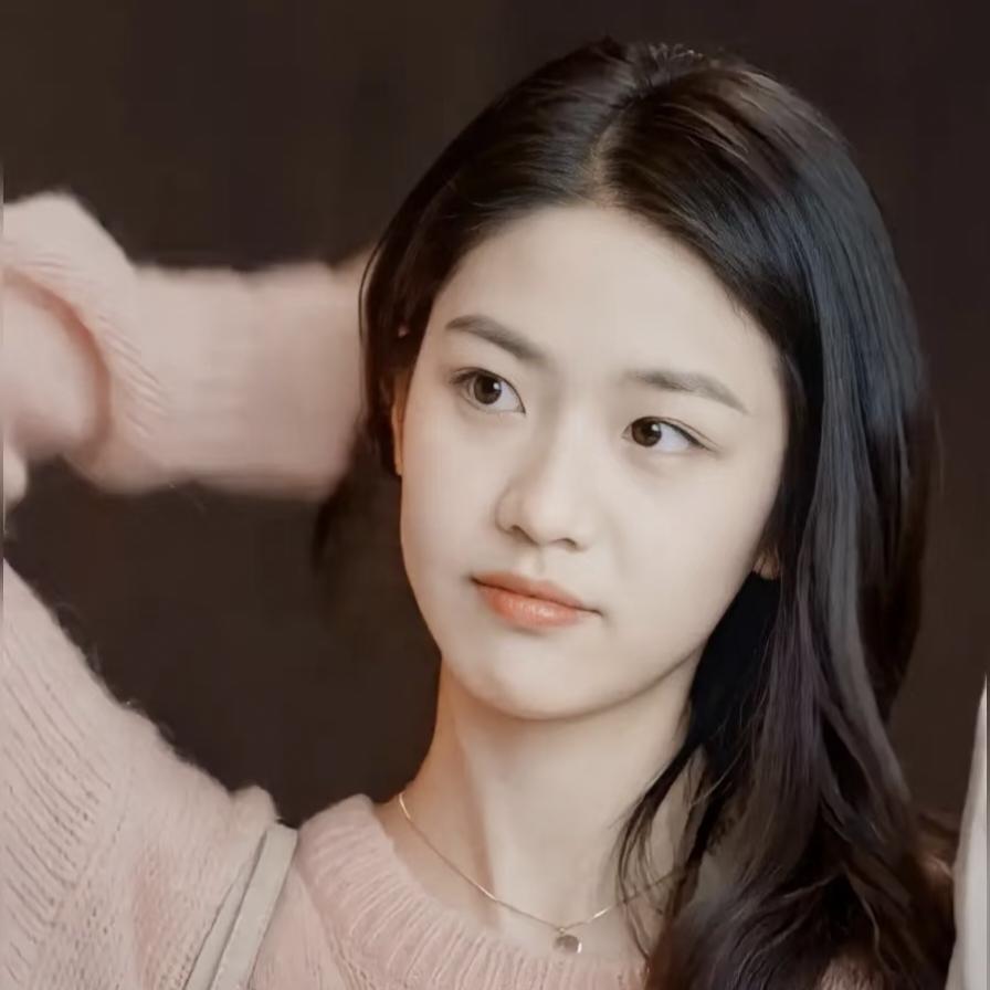 说句大实话，
向涵之在棋牌室抽烟这件事，
最应该道歉的不是向涵之，而是一直没露脸