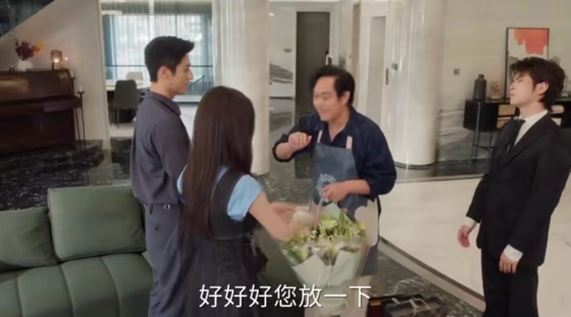 马伯骞上门送礼像极了我本人马伯骞挑战一句话哄岳父😝谁初次见家长不紧张，疯狂准备