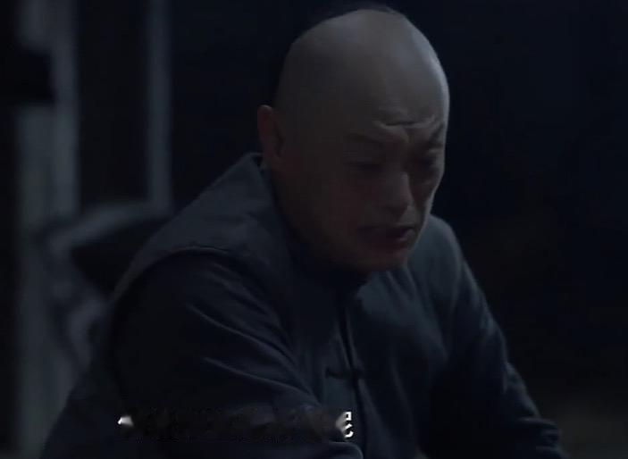 这位配角演员，姓甚名谁？

偶然发现，他在《云雀叫天录》里，是结巴武生卢庆骏的跟
