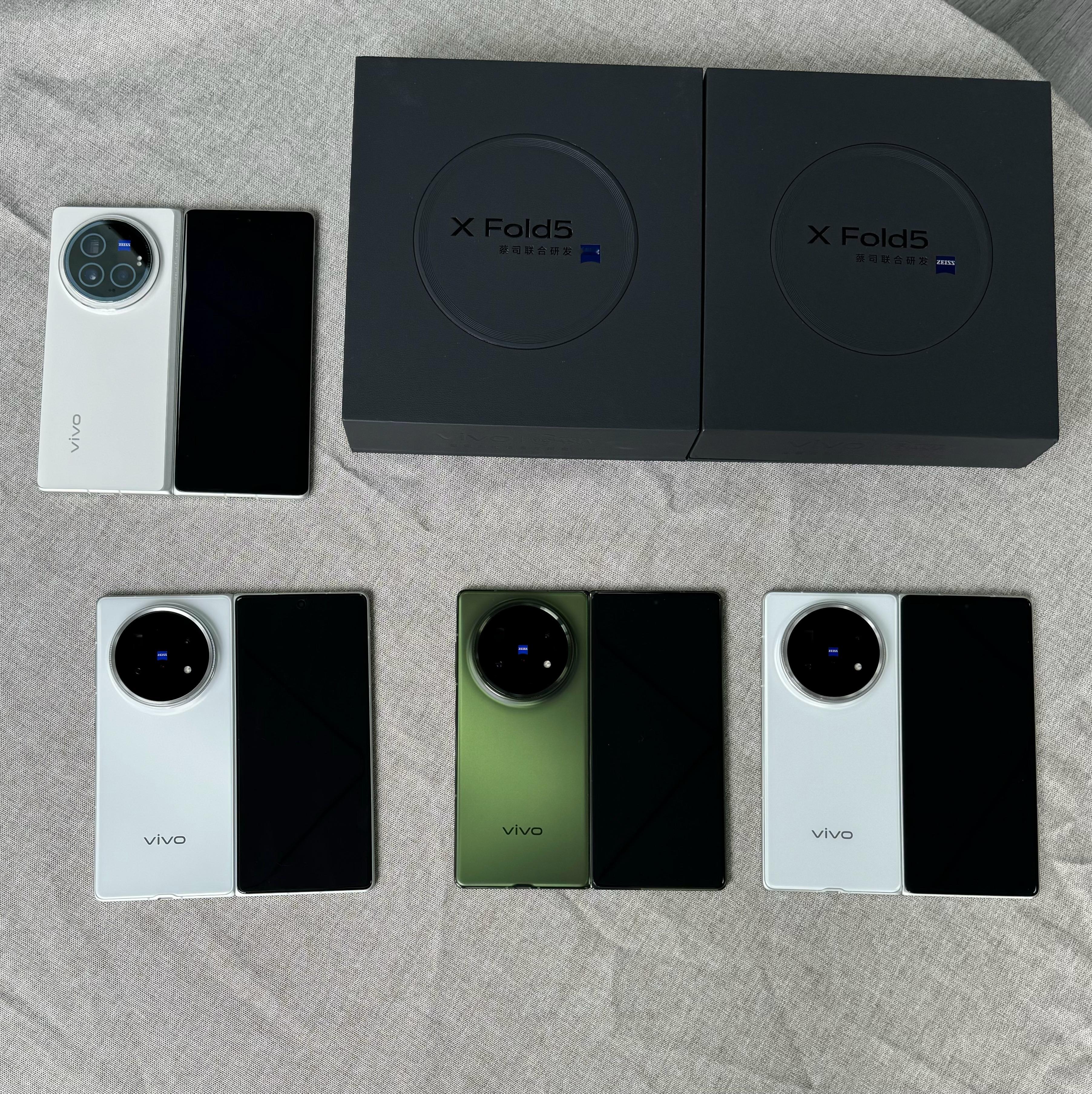 vivo折叠专辑，机况私询Fold5  16+512青Fold5  16+512