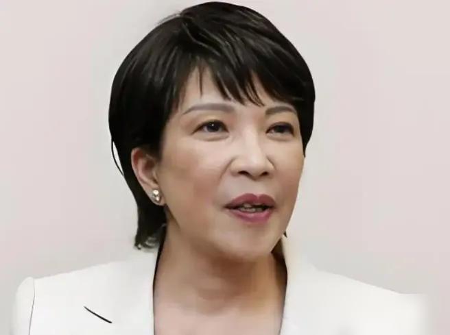 日本又给中国出了个难题，他们派了两个经济代表团来访华。这事儿看着是日方想“缓和关