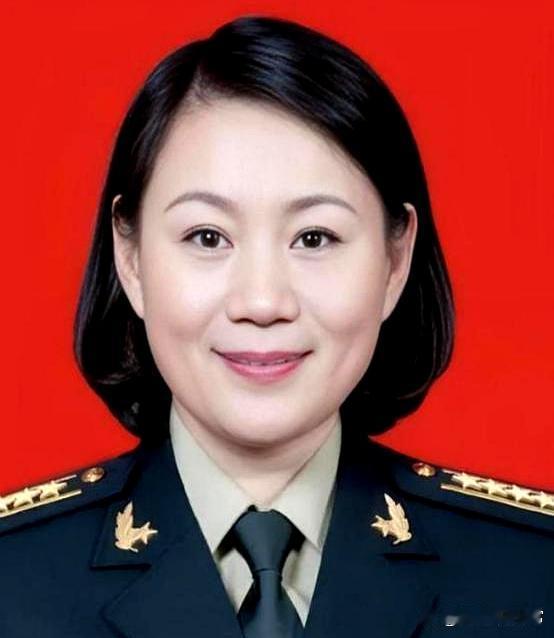 许世友的孙女许道江，和丈夫大吵一架之后，满肚子的委屈没地方倒，思来想去，把电话打