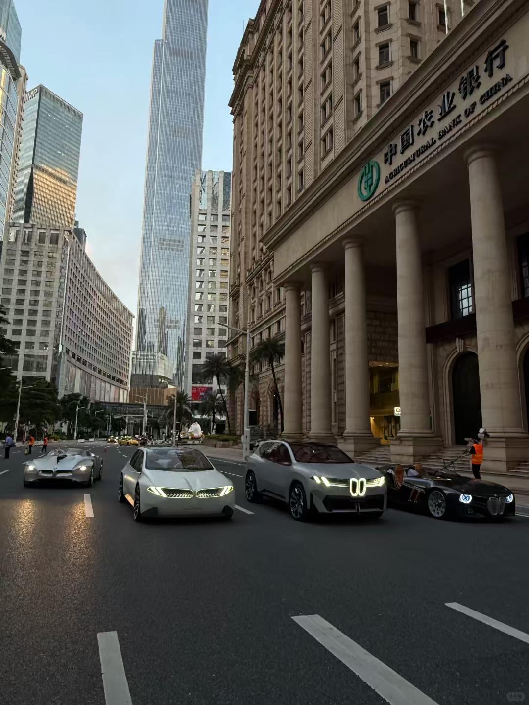 新时代宝马，SUV的“双肾”变小，轿车的双肾变长，配合犀利车灯，宝马的这套全新设
