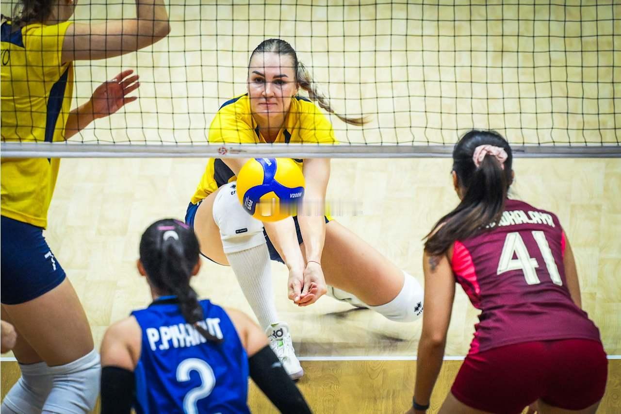 泰国女排2-0哈萨克斯坦女排（亚锦赛B组）第二局技术统计总得分：25-16进攻：