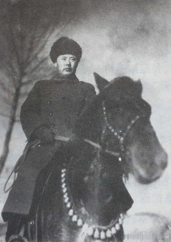 1936年12月的傅作义，薛伯青摄历史影像 ​​​