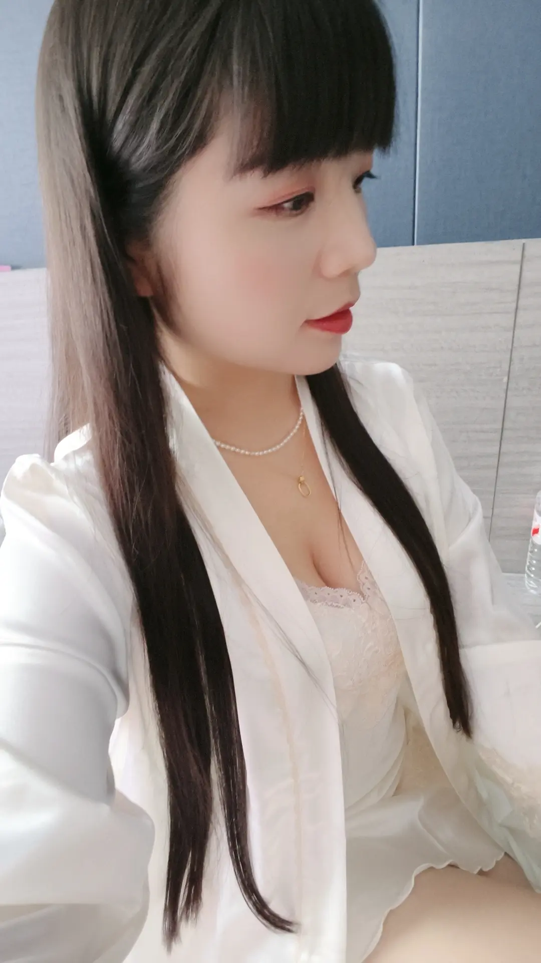 世间美好环环相扣！没有大风吹倒梧桐树绝对有金钱铺路…… 难为穷人的只有穷人！