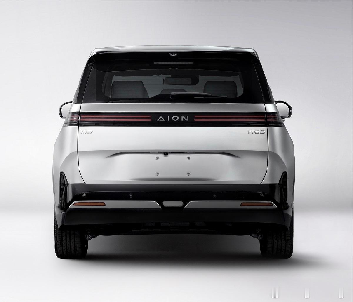 我建议滴滴在快车里单独给我一个“AION Y”的选项。我真是太喜欢坐这车了！这次