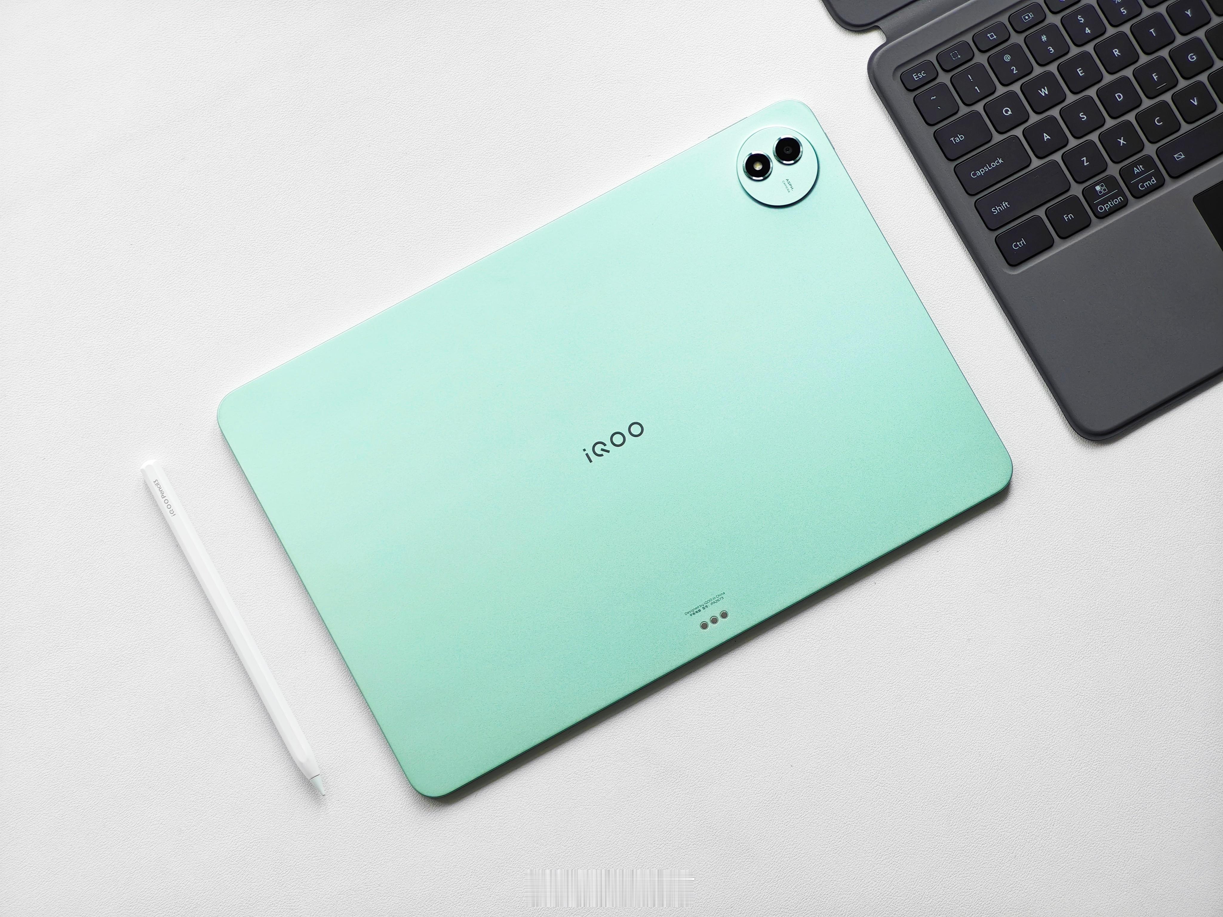 iQOO15T & iQOO Pad6 Pro 开箱图赏 📱一抹青云色调，自带