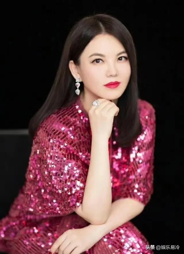 李湘出事了！目前她全网已经被禁止关注，这种力度相当大，如果不是犯了非常严重的错误