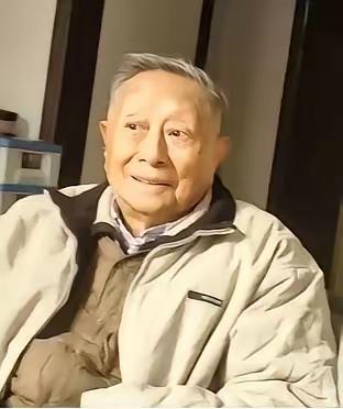 1942年那包烟的送信人，是汪伪绥靖第七师中将师长施亚夫，南通唐闸人，家里几代都
