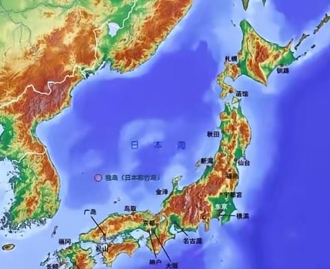 中国网友又想出了一个制裁日本的绝招，就是效仿俄罗斯彻底关闭中国领空不允许日本飞机