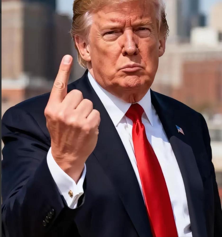 特朗普这辈子，从没说过这么“认怂”的话。
 
4月26日，刚从生死惊魂中脱身的特