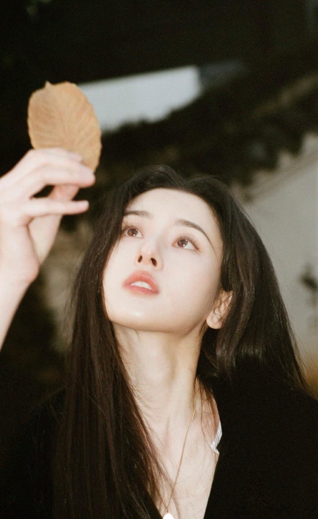 宋祖儿好适合来部现偶 