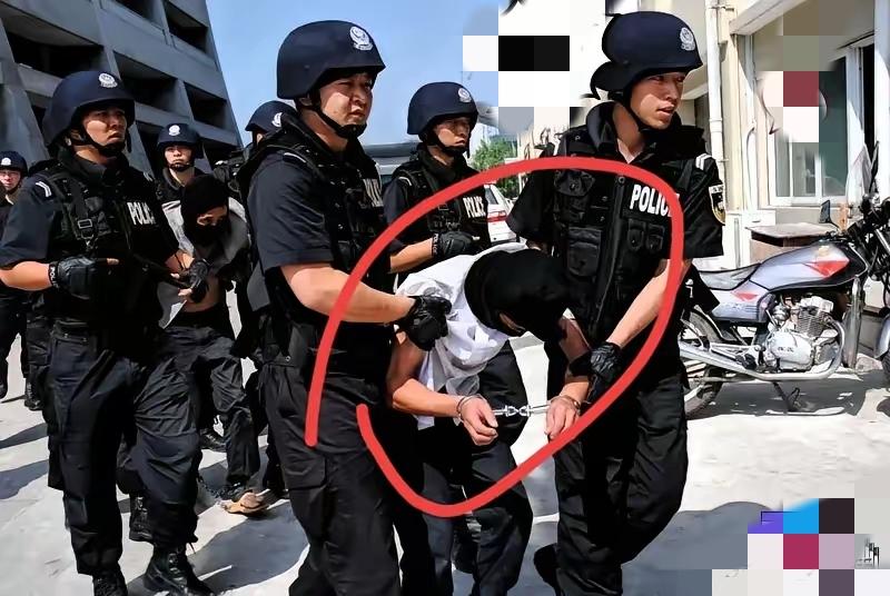 真的越想越窒息！四月八号那事儿，14岁的钟某在女同学楼下把人捅了，女生倒地呼救他