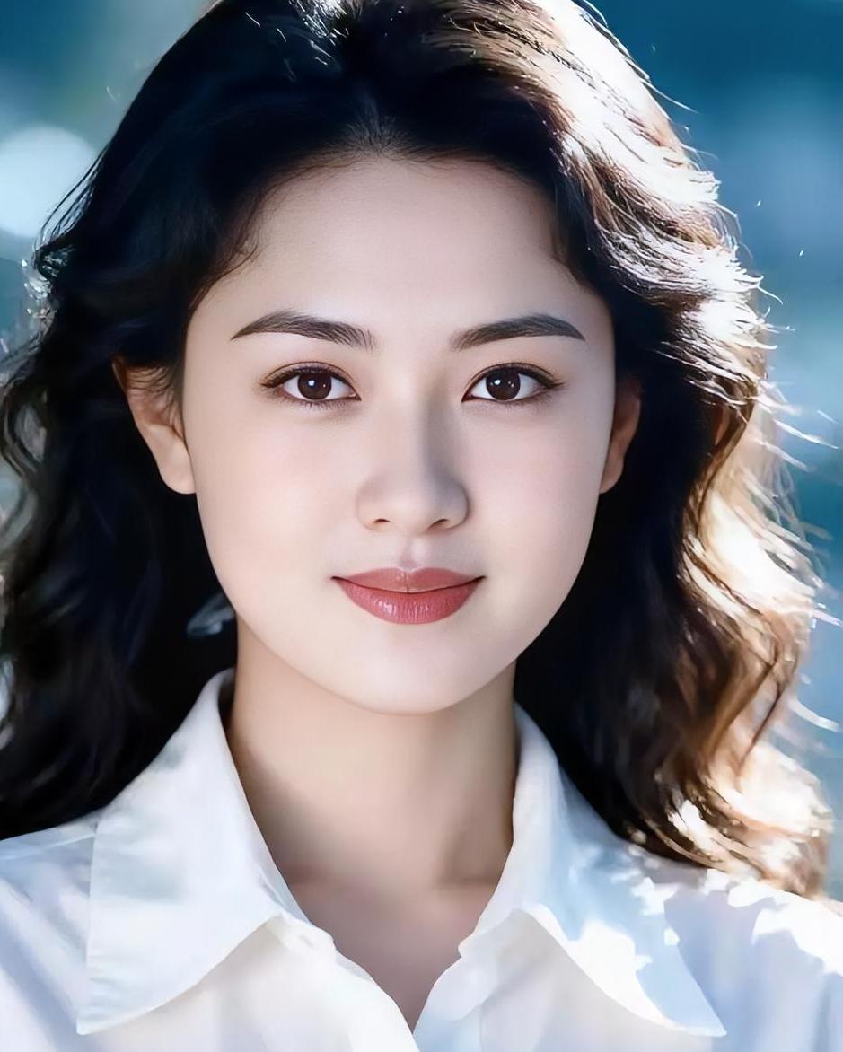 一见钟情见色起意？日久生情权衡利弊！你站哪边？
一眼心动就是纯看脸？慢慢相爱等于