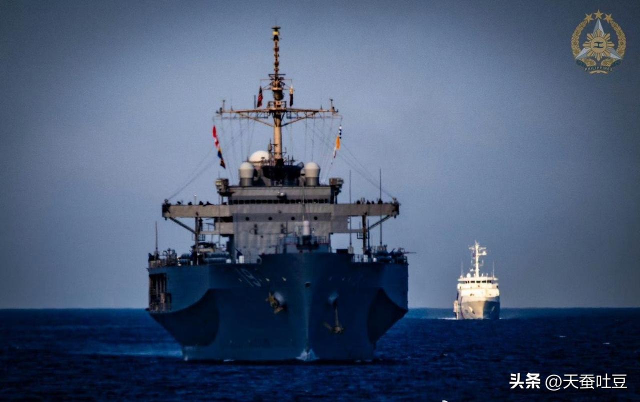 【菲律宾】3月20日，菲律宾军方与美国海军在马尼拉湾附近海域举行双边海事活动（M