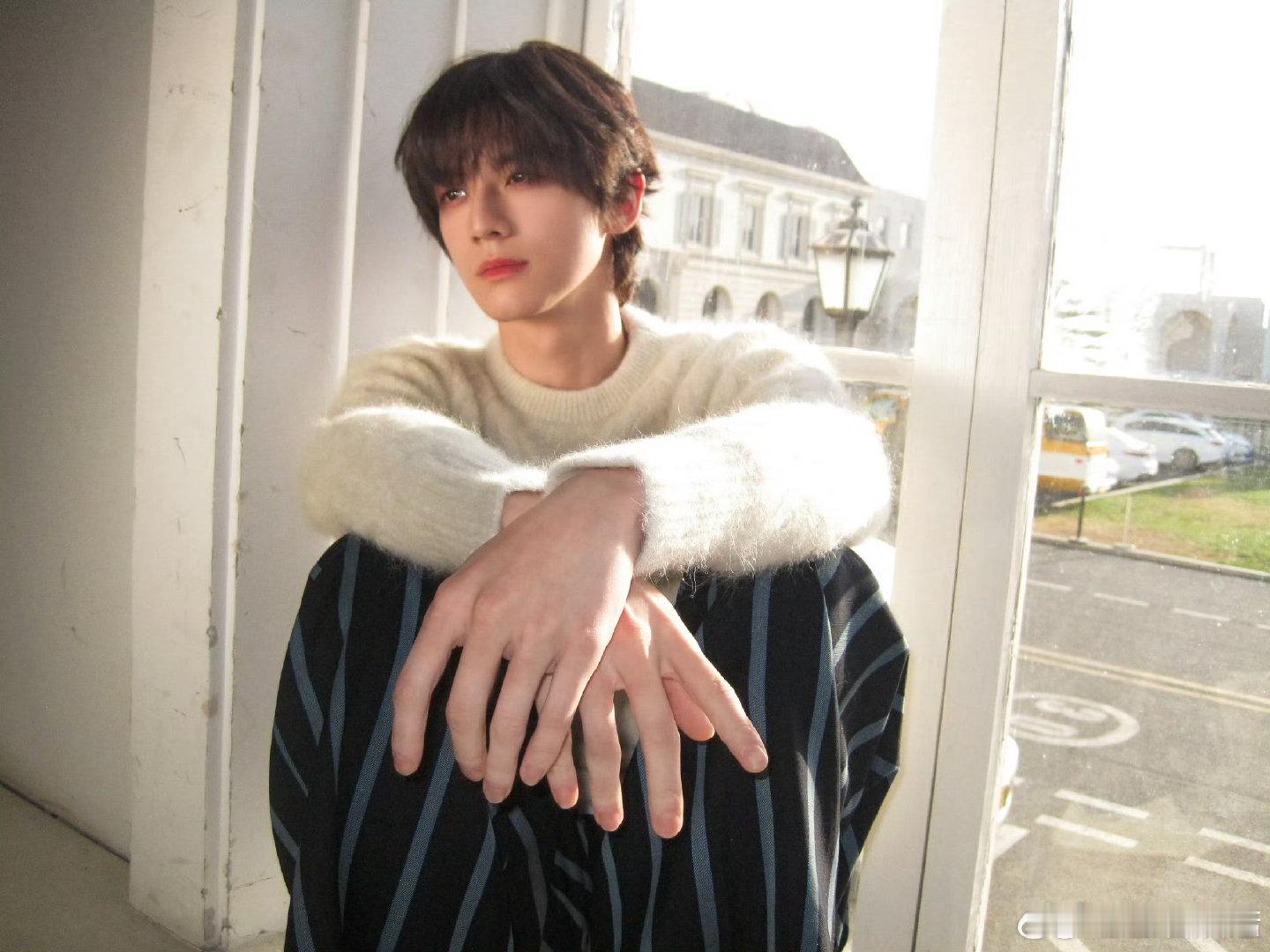 赖伟明随便一跳都是钓系你好星期六赖伟明也太会跳了吧！练习室随手一跳都氛围感拉满，