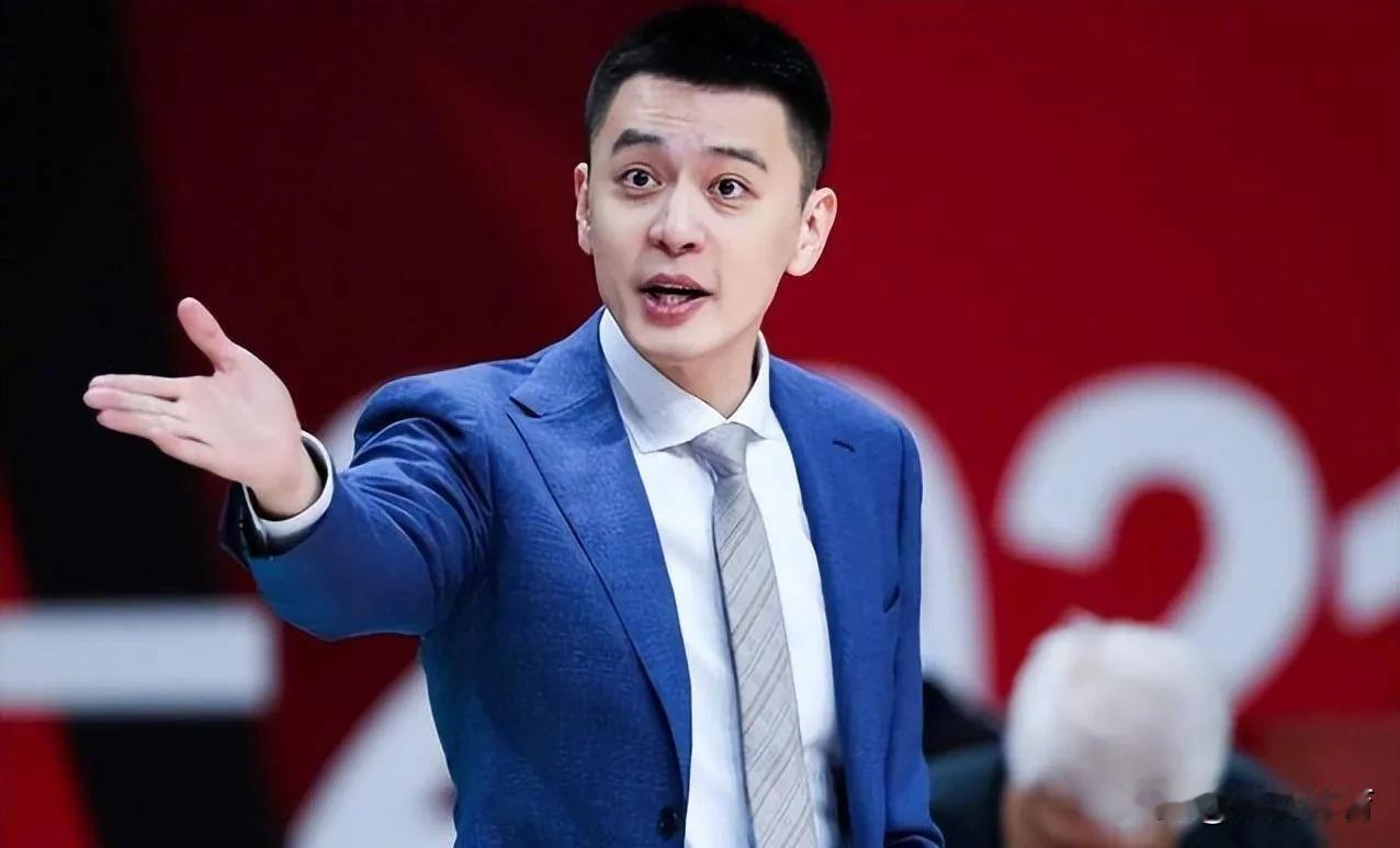 杨鸣与NBL辽宁雪狼男篮完成解约，大概率重返CBA联赛！

据媒体人消息，此前担