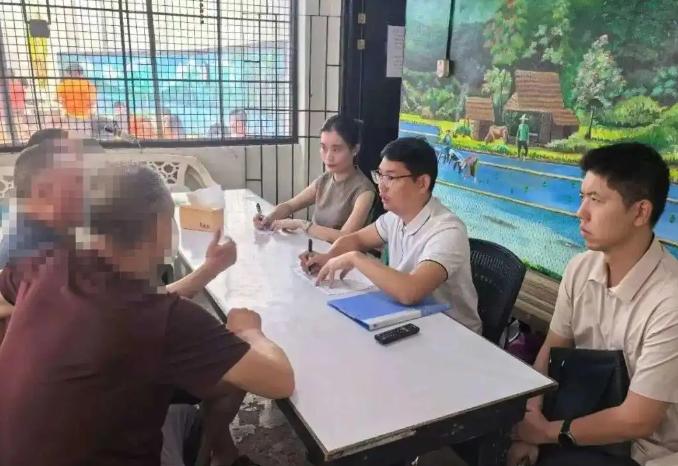 [月亮]菲律宾军警突击围堵，69名中国正规务工工人被无故查扣，无身份甄别无家属通
