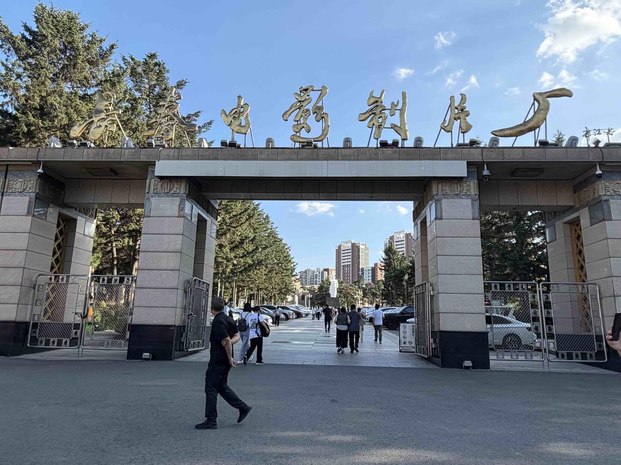 上周，我在东北旅游，参观了大名鼎鼎的长春电影制片厂！
我国第一部故事片、第一部动