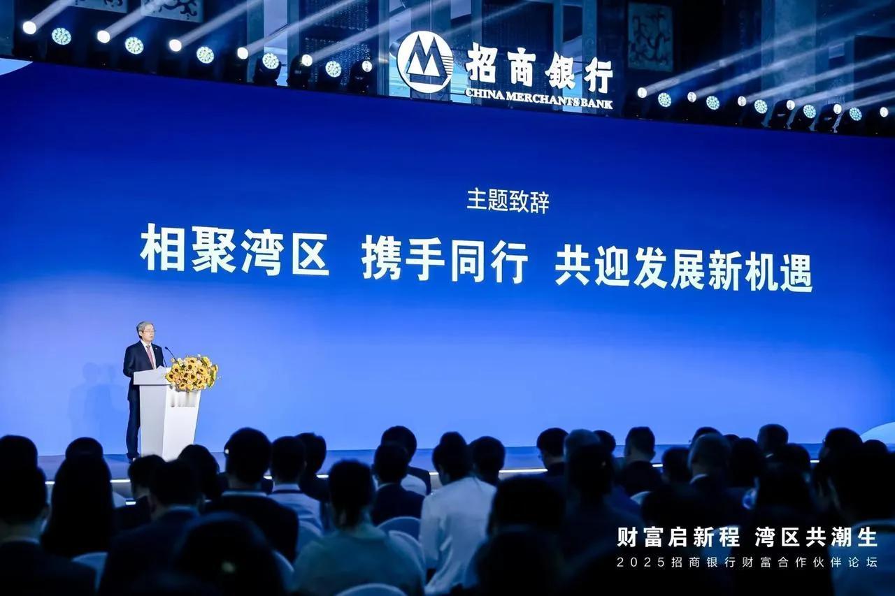 前些年我对保险持怀疑态度，不过朋友纷纷因保险受益，慢慢我也把买保险纳入日程。
险