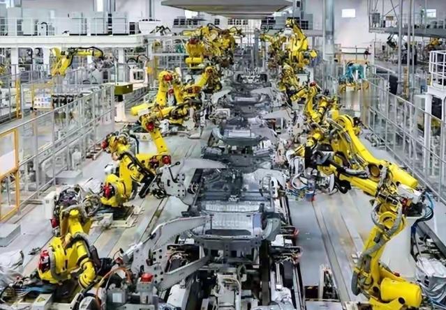 外国为什么不造新能源汽车？长城老总魏建军一句话捅破窗户纸：他们不是没技术，也不是