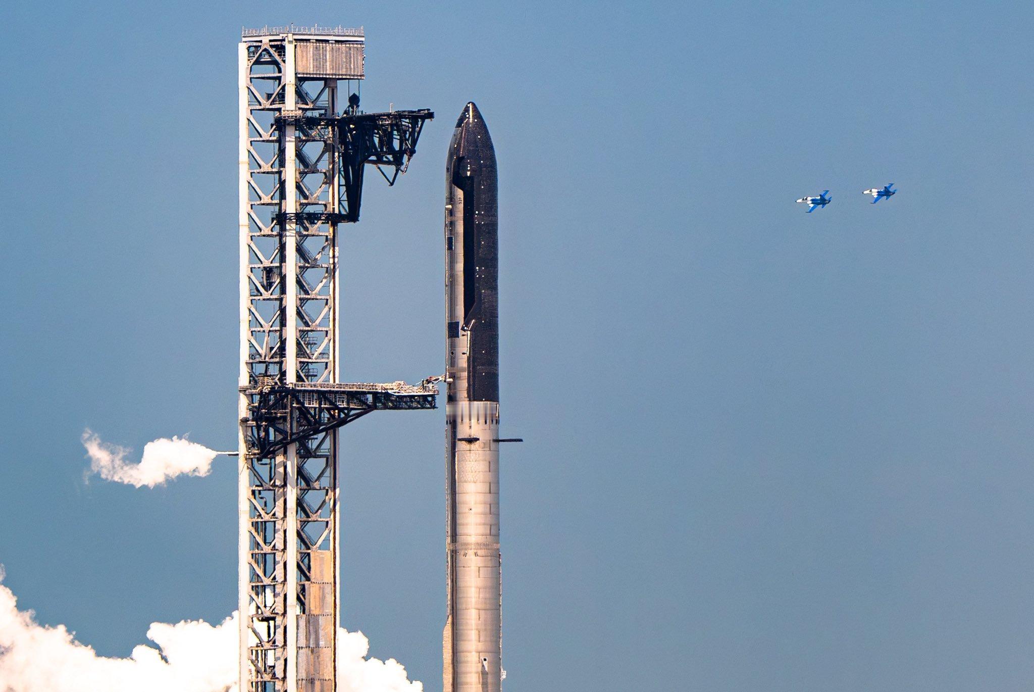 SpaceX IPO吸引超过700亿美元散户订单6月11日，彭博社报道称，马斯克
